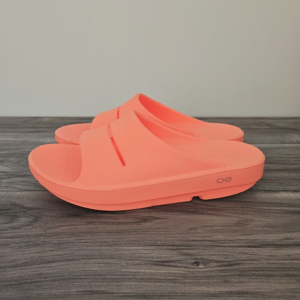 Oofos Ooahh Recovery Slide Sunburst Women size 10 Men 8 Unisex Coral Excellent